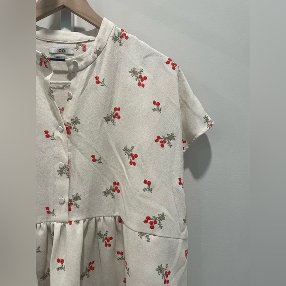 Co Half Placket Blouse Size L - Picture 4 of 7